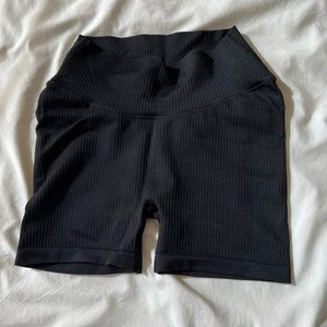 Balance Athletica Linear Short